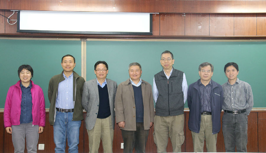 江松院士与师生会后合???